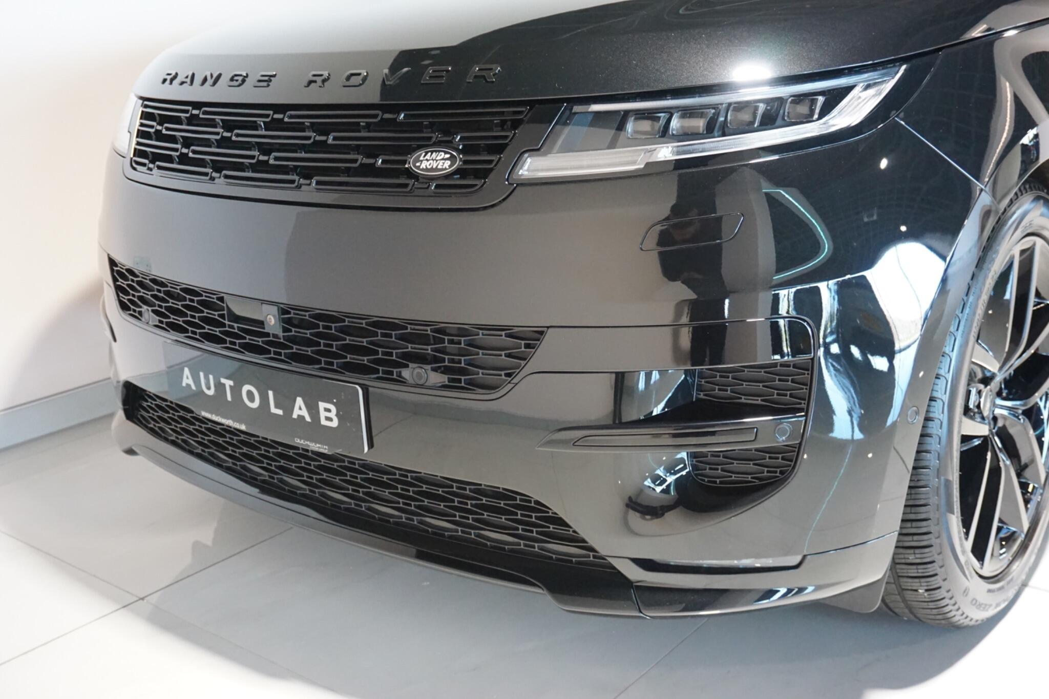 Land Rover Range Rover Sport 3.0 D300 MHEV Dynamic SE SUV 5dr Diesel Auto 4WD Euro 6 (s/s) (300 ps)